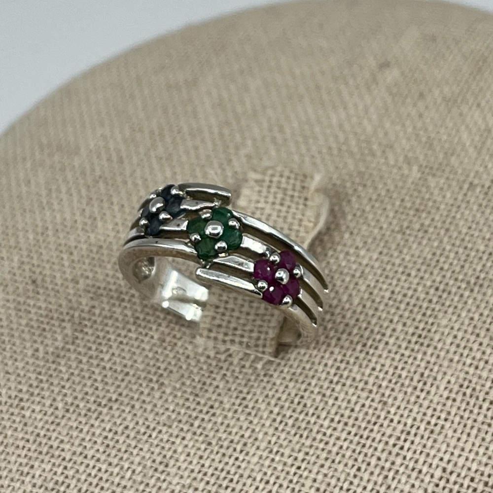 Vintage Sterling Silver Flower Cluster Ring – Ruby, Emerald, Sapphire - Picture 11 of 16